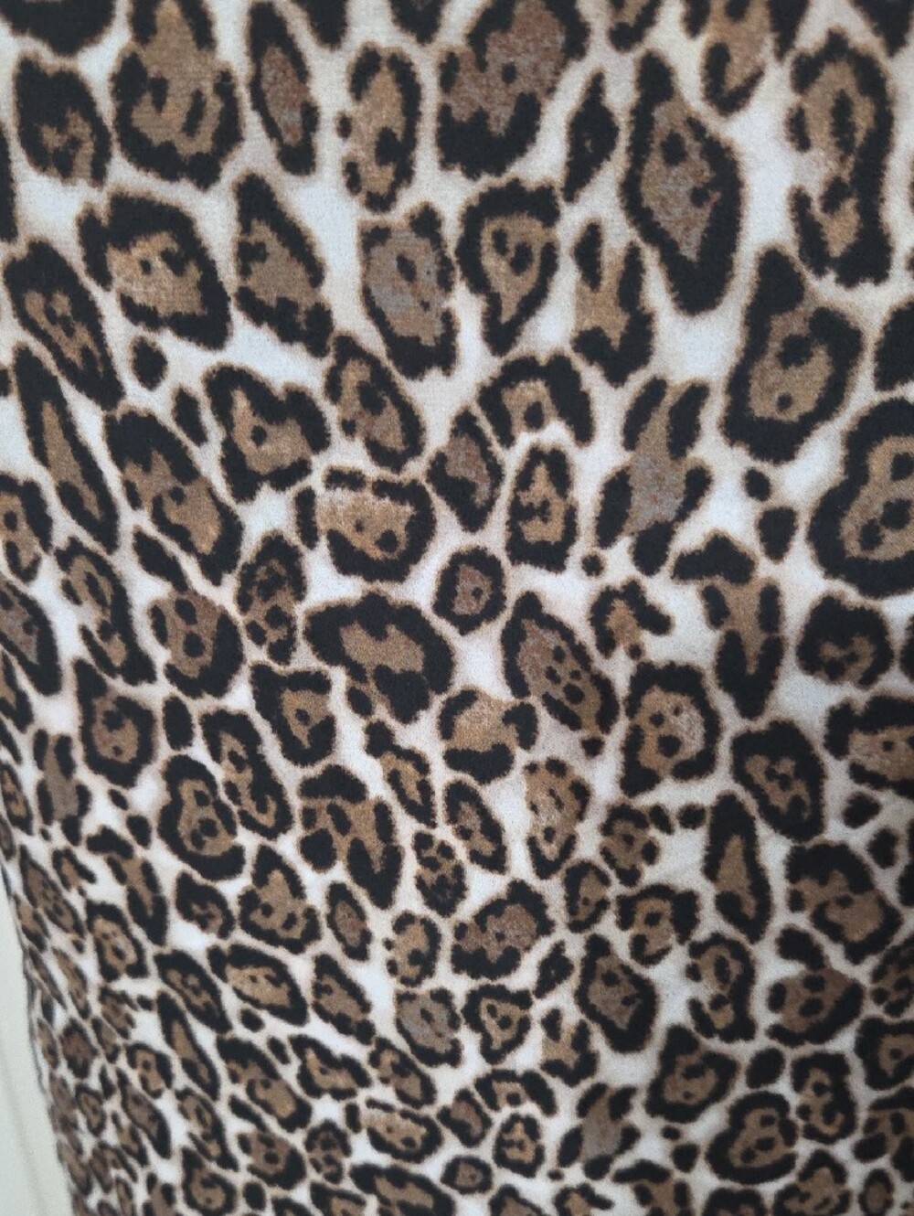 White House Black Market Reversible Tank. - Picture 3 of 6